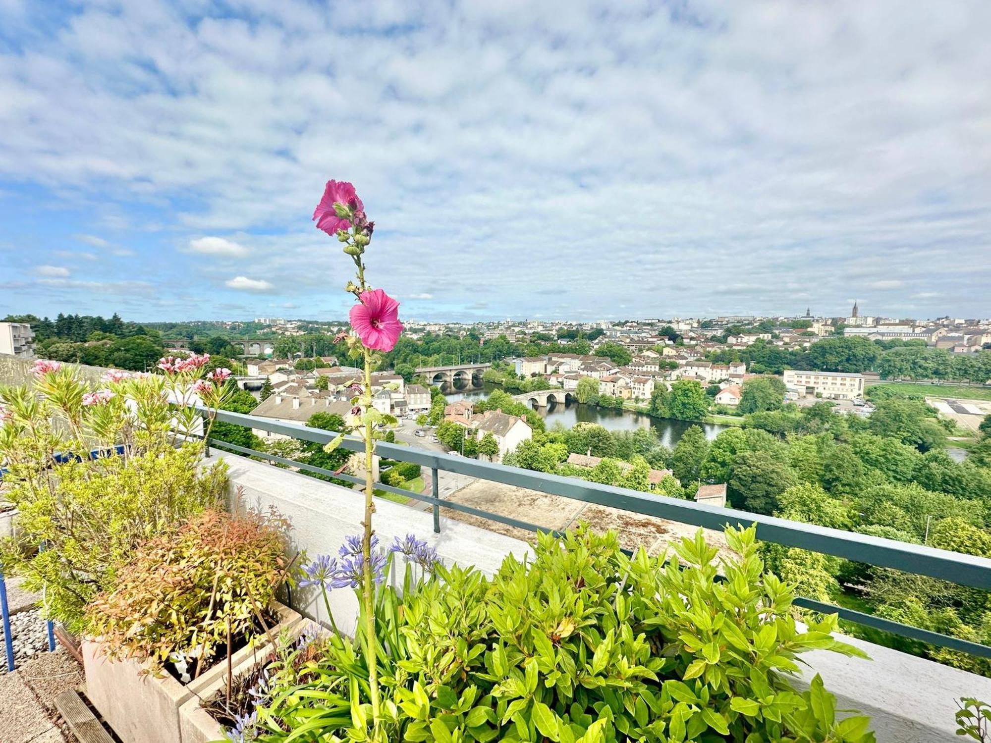 Le Panoramique, Splendide Avec Vue Sur La Vienne Διαμέρισμα Λιμόζ Εξωτερικό φωτογραφία